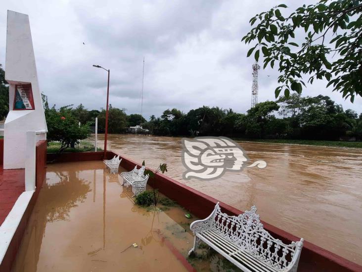 Se desbordó río Agua Dulce; activan programa de emergencia