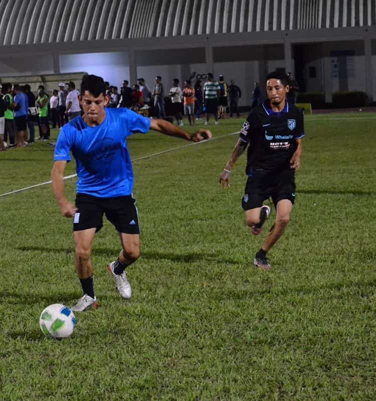 Cheladas La Cura T vence a Hot Mamacitas VIP en Torneo de futbol Imagen