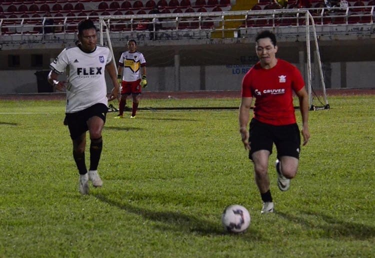 Vapulea Policía Naval a Piratas de Gruver en el Torneo Imagen de Futbol