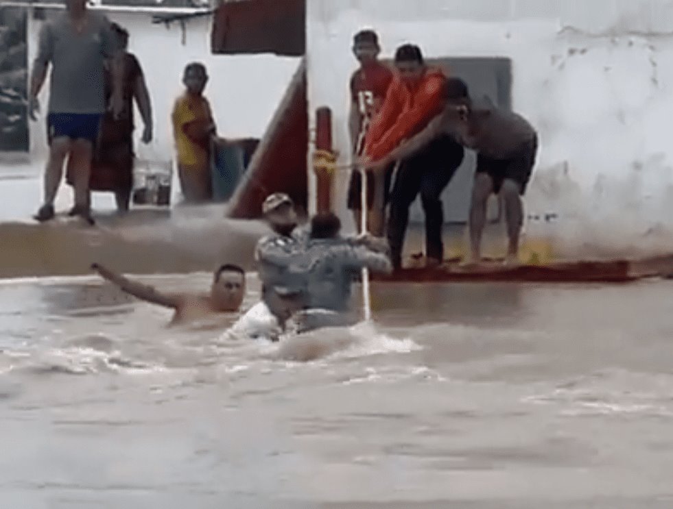 ¡ Casi pierde la vida al salvar a una persona¡; rescatan del agua a elemento de la Guardia Nacional