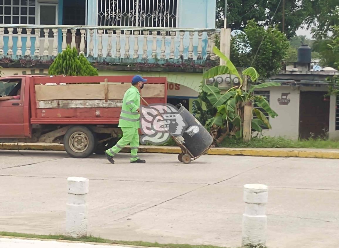 Darán incentivo económico a empleados municipales de Moloacán