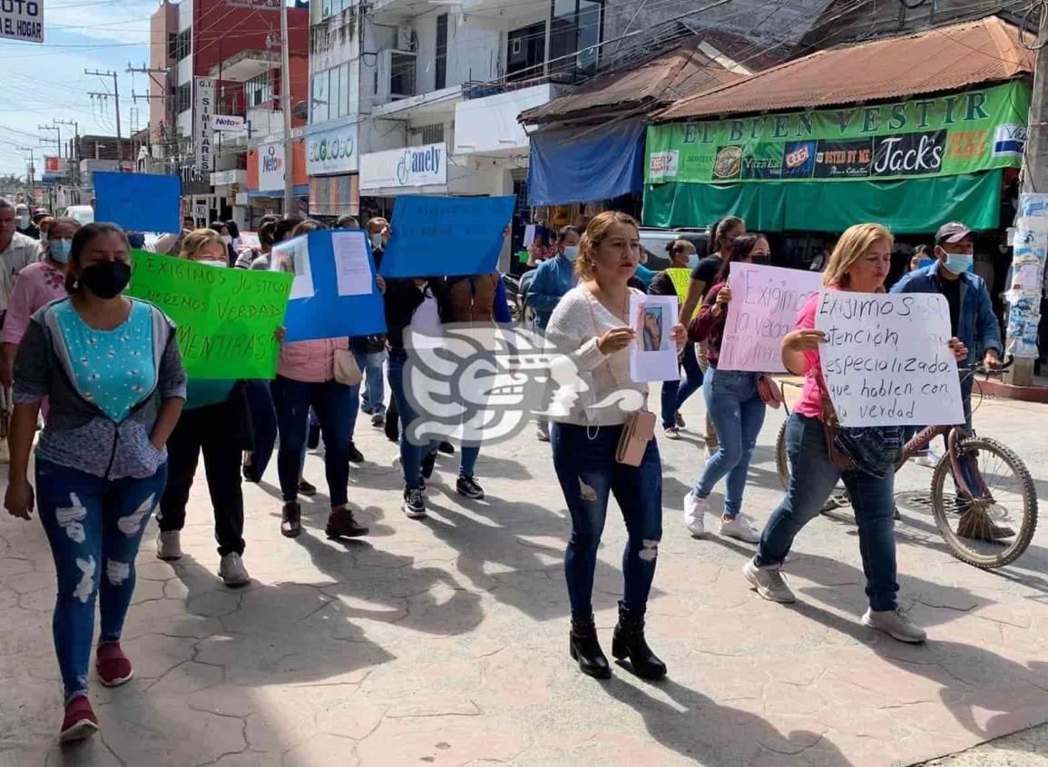 Tras intoxicación alumnos tienen complicaciones de salud; protestan padres en secundaria de Álamo