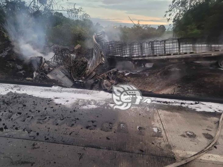 Localizan segundo cuerpo calcinado en accidente carretero en Carrillo Puerto