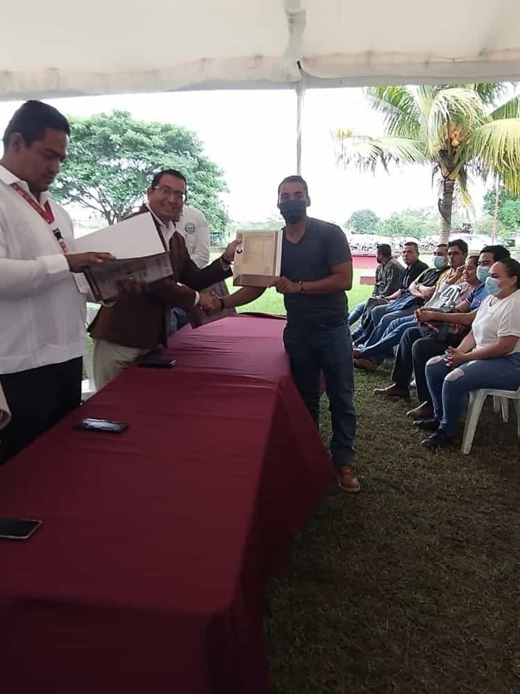 Recibieron certificados de estudios egresados del Tecnológico de Cosamaloapan