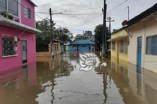 En aumento, afectaciones tras fuertes lluvias en Las Choapas