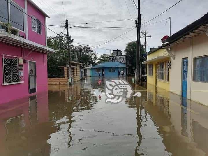 En aumento, afectaciones tras fuertes lluvias en Las Choapas