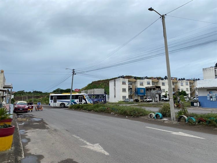 Luminarias no funcionan en calles de Río Medio 4 en Veracruz, denuncian ciudadanos