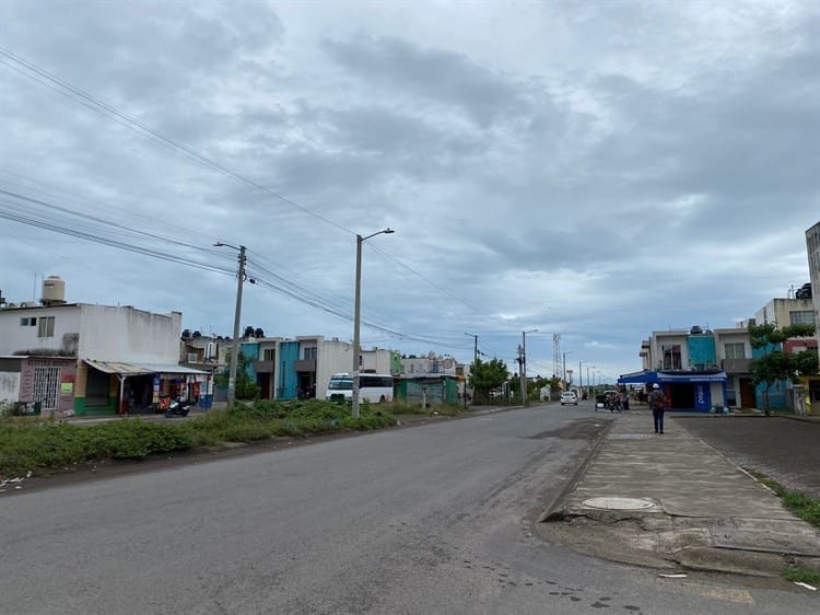 Luminarias no funcionan en calles de Río Medio 4 en Veracruz, denuncian ciudadanos