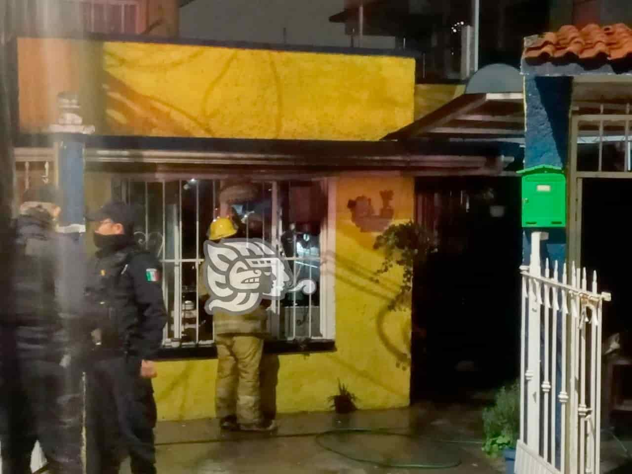 Flamazo provoca incendio en vivienda de la colonia Emiliano Zapata, en Xalapa