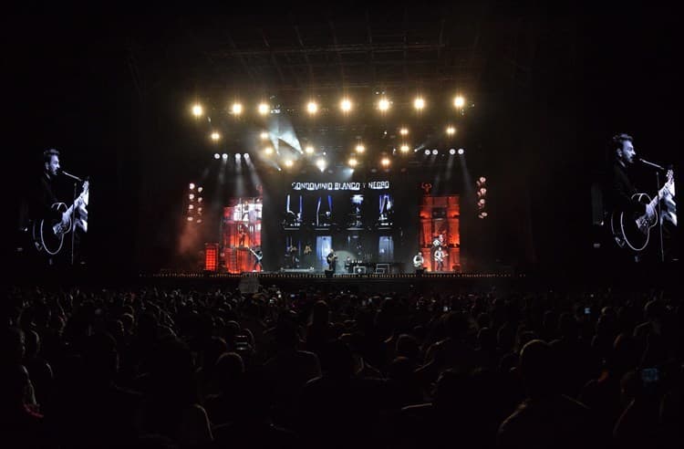 Ricardo Arjona reconquista Veracruz con Blanco y Negro Tour