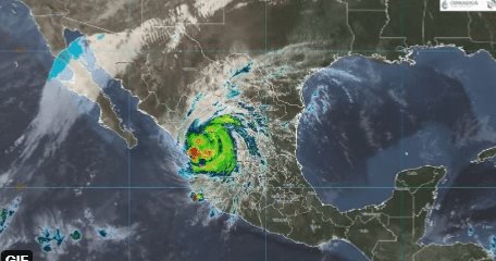 “Roslyn” se debilita a tormenta tropical