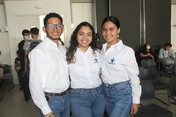 Alumnos de la Universidad Veracruzana celebraron el Día del Arquitecto