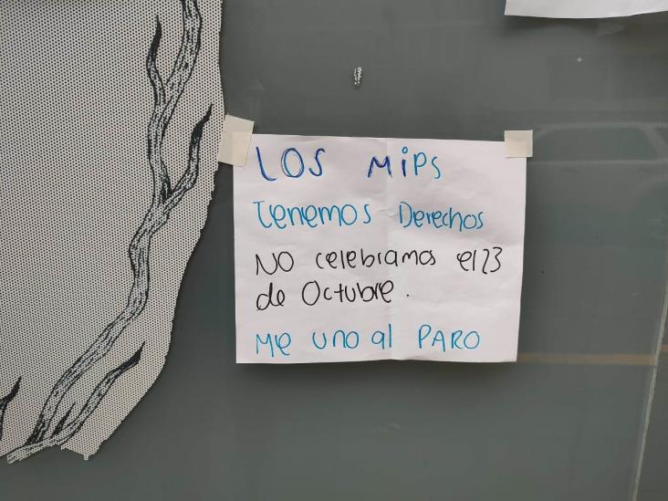 Protestan médicos internos del Hospital Civil Luis F. Nachón, en Xalapa