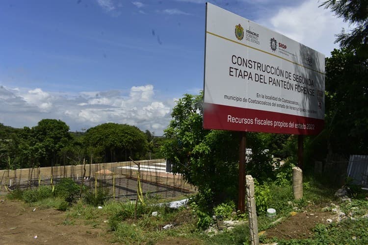 Continuarán con tercera etapa del panteón forense de Coatzacoalcos