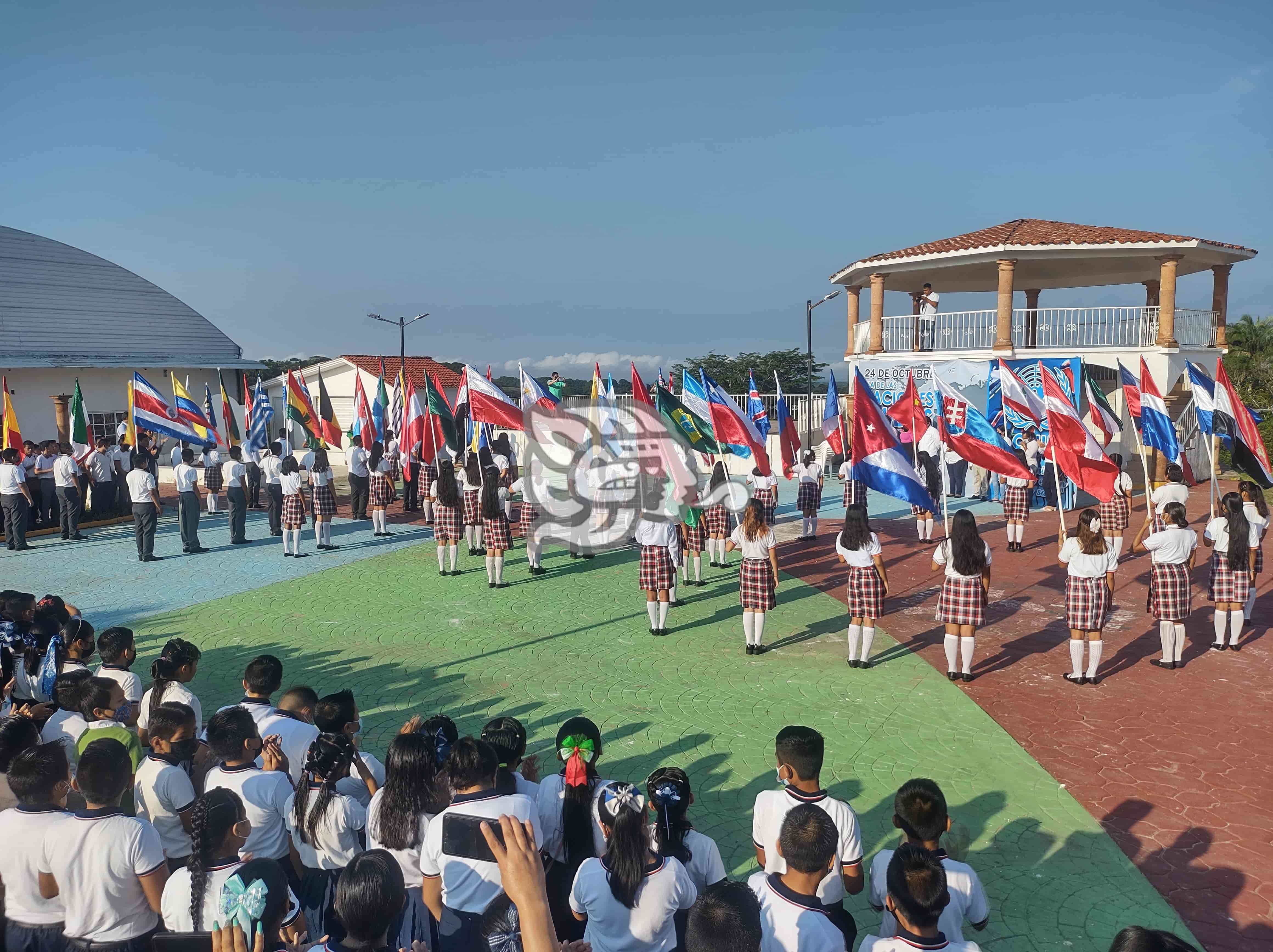 Conmemoran el 77 aniversario de la fundación de la ONU en Moloacán