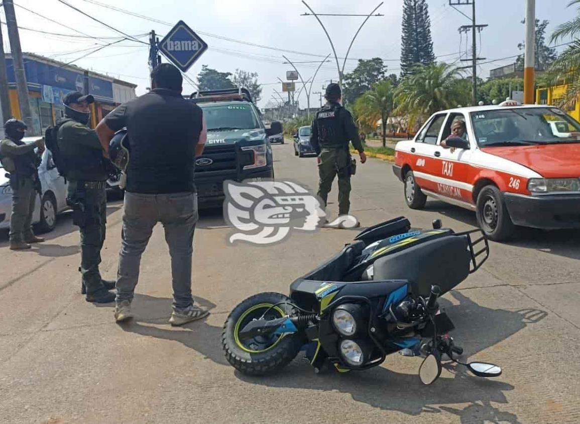 Choque deja un herido frente al ISSSTE, en Acayucan