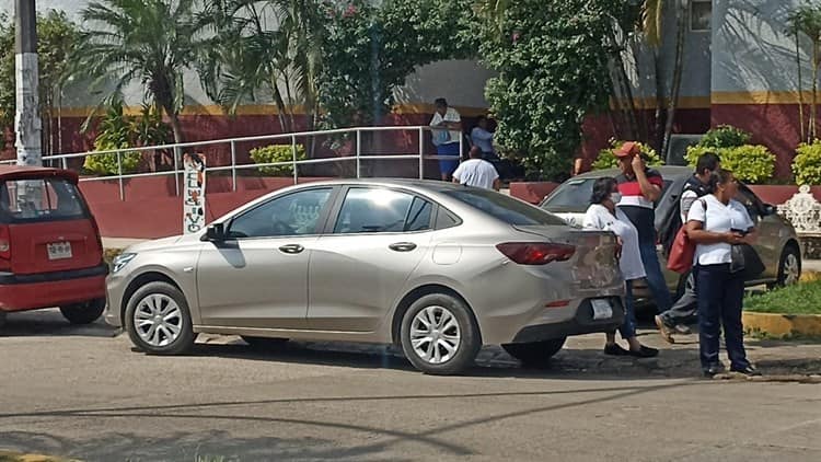 Choque deja un herido frente al ISSSTE, en Acayucan