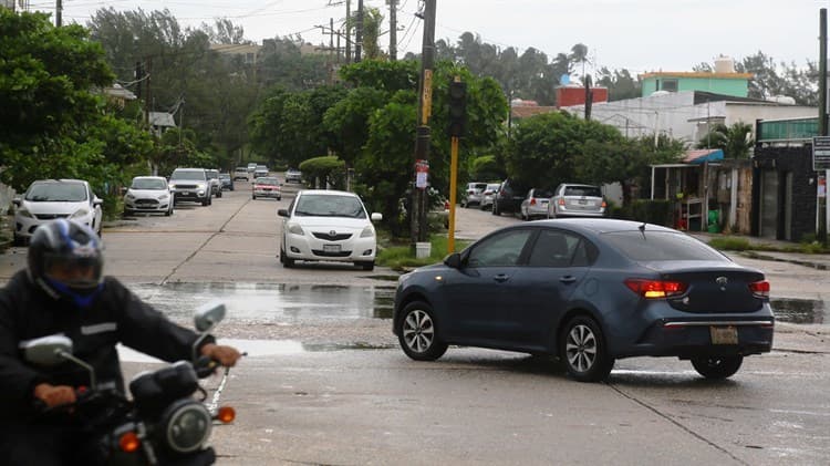 Por falta de material eléctrico, sin semáforos en Coatzacoalcos (+Video)