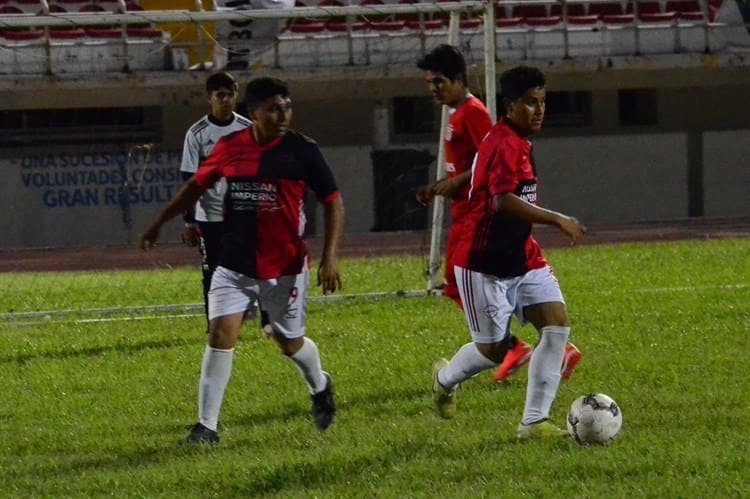 Muestra Red FC poderío ofensivo en Torneo de Futbol Imagen