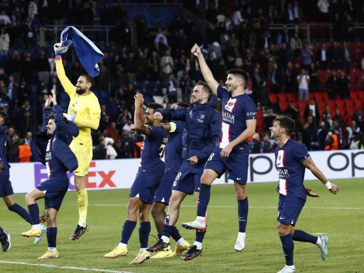 Fiesta parisina luego de que PSG consiguiera pase a Octavos