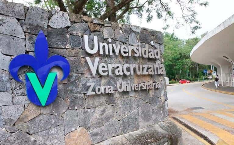 Respalda Remufever a coordinadora de Unidad de género de la UV; exige que saquen las manos actores externos