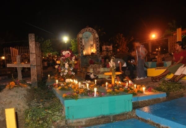 Celebración de fieles difuntos no es culto a la muerte: Iglesia Católica