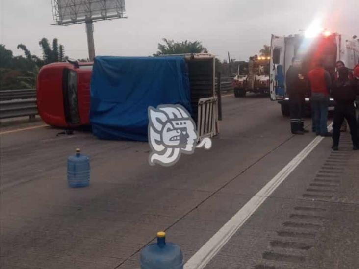 Vuelca camioneta en la autopista Orizaba-Córdoba; hay12 lesionados (+Video)