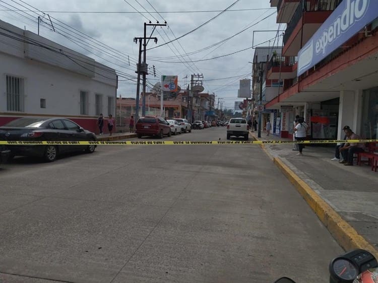 Lo asesinan para robarle en banco de Martínez de la Torre