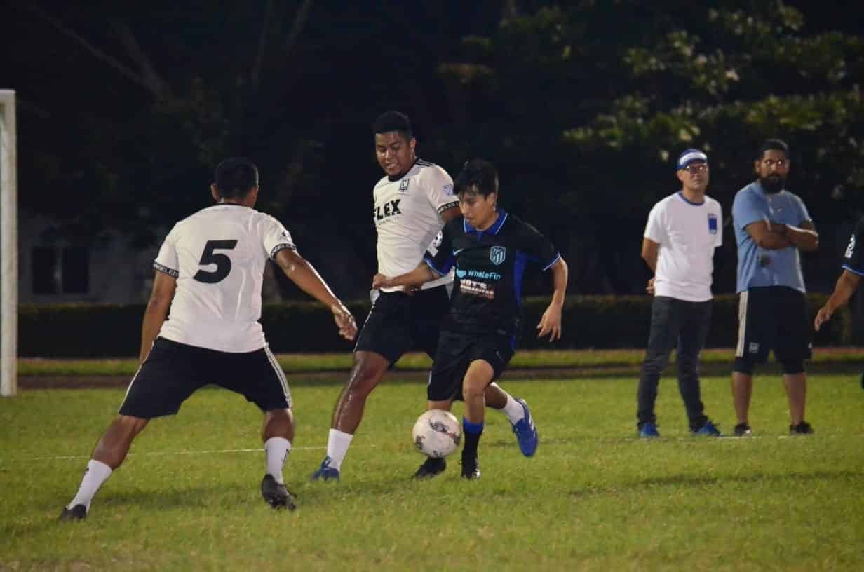 Gana y clasifica Naval a Cuartos del torneo de Futbol Imagen