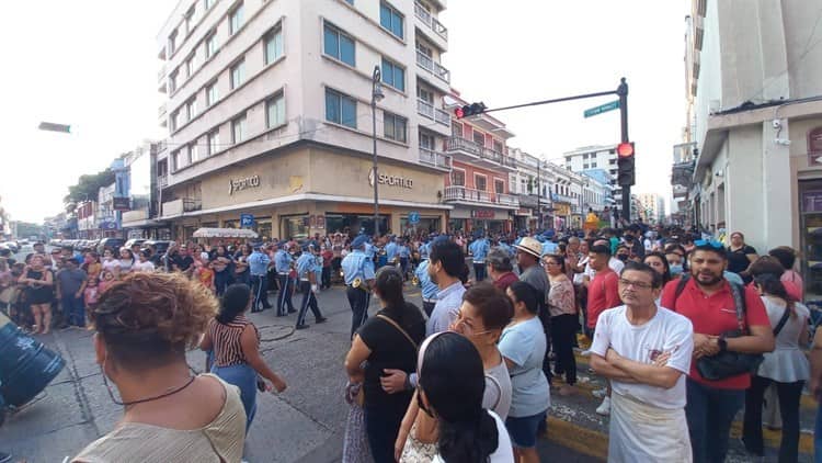 Realizan desfile de Catrinas Tradiciones Mexicanas en Veracruz por Todos Santos(+Video)