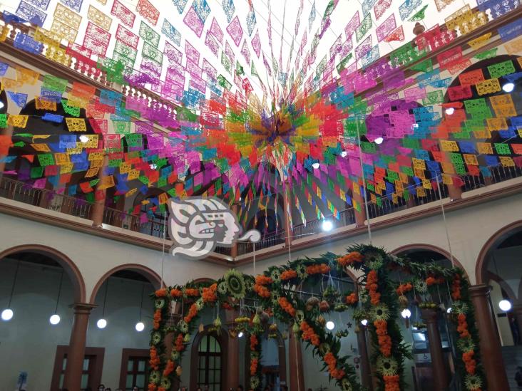 Población totonaca realiza altar en Palacio de Gobierno de Veracruz (+Video)