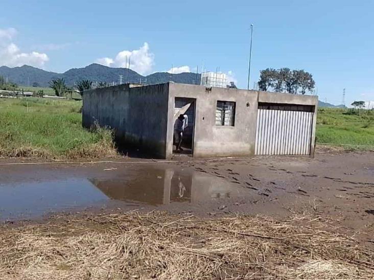 Por anegamientos, en Atzacan esperan respuesta de Orizaba