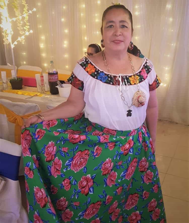 Nelly Santos y su fiesta Tabasqueña