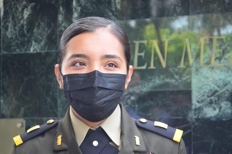 Las oportunidades en el Ejército son parejas: Teniente Julissa