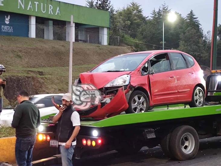 Automovilista causa accidente en Lázaro Cárdenas de Xalapa