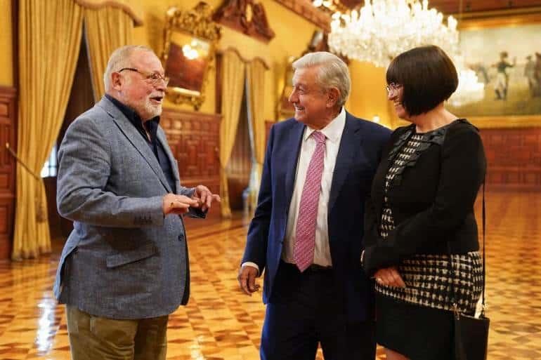 Presidente recibe en Palacio Nacional a Fernando Savater