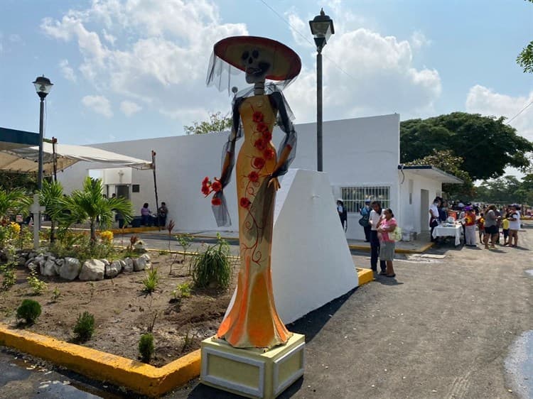 Prevén que 50 mil personas visiten los panteones de Veracruz