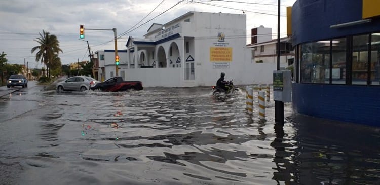 Aprendieron a monitorear los ríos para no inundarse en el fraccionamiento Floresta en Veracruz