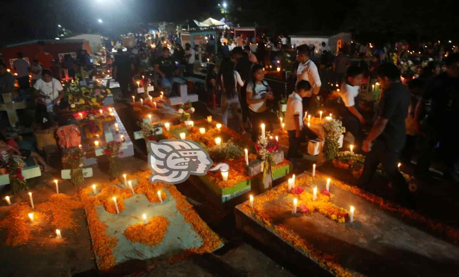 Panteón de Zaragoza; tradición que perdura por generaciones en Veracruz