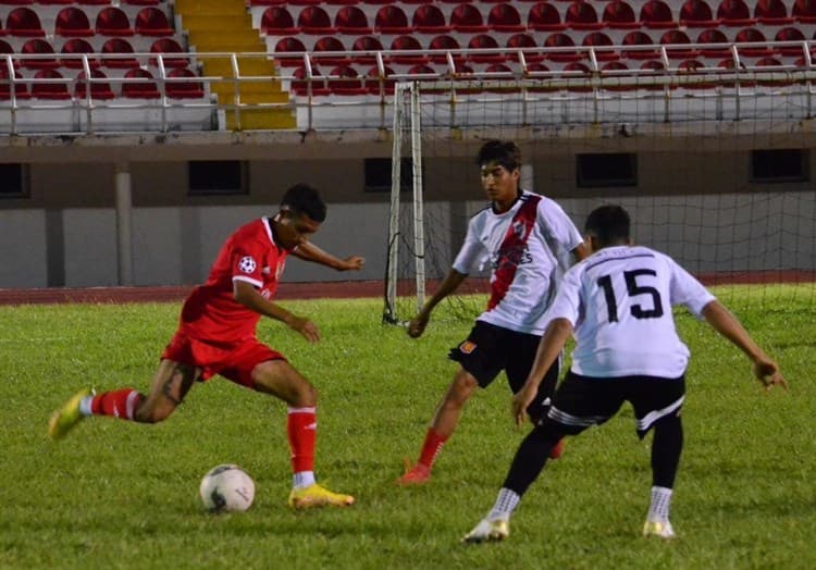 Entra Red FC a ronda semifinal del Torneo de Futbol Imagen