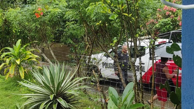 Intensas lluvias generaron el desborde de dos arroyos en Moloacán (+Video)