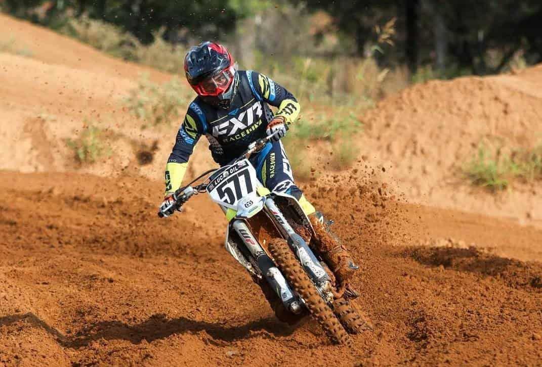 Piloto minatitleco competirá en la final Nacional de Motocross