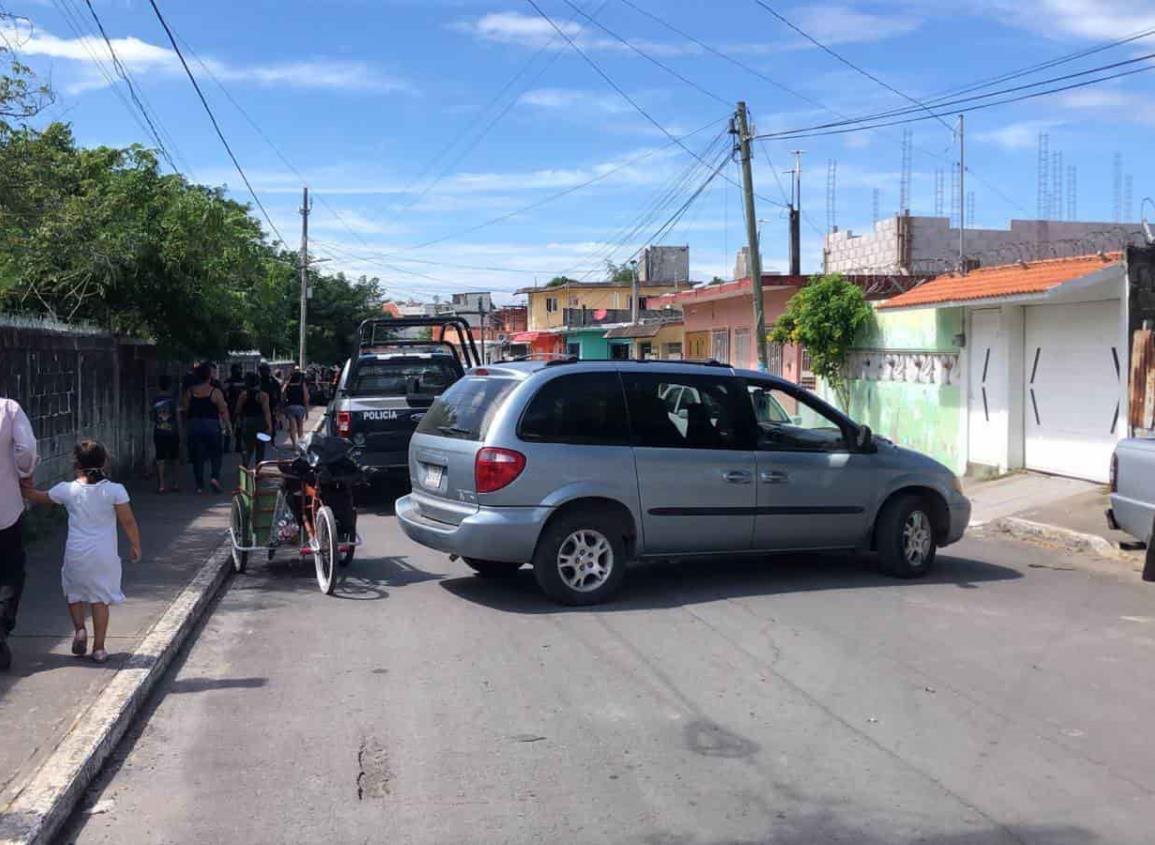 Hombre pierde la vida mientras conducía su triciclo en el puerto de Veracruz (+Video)