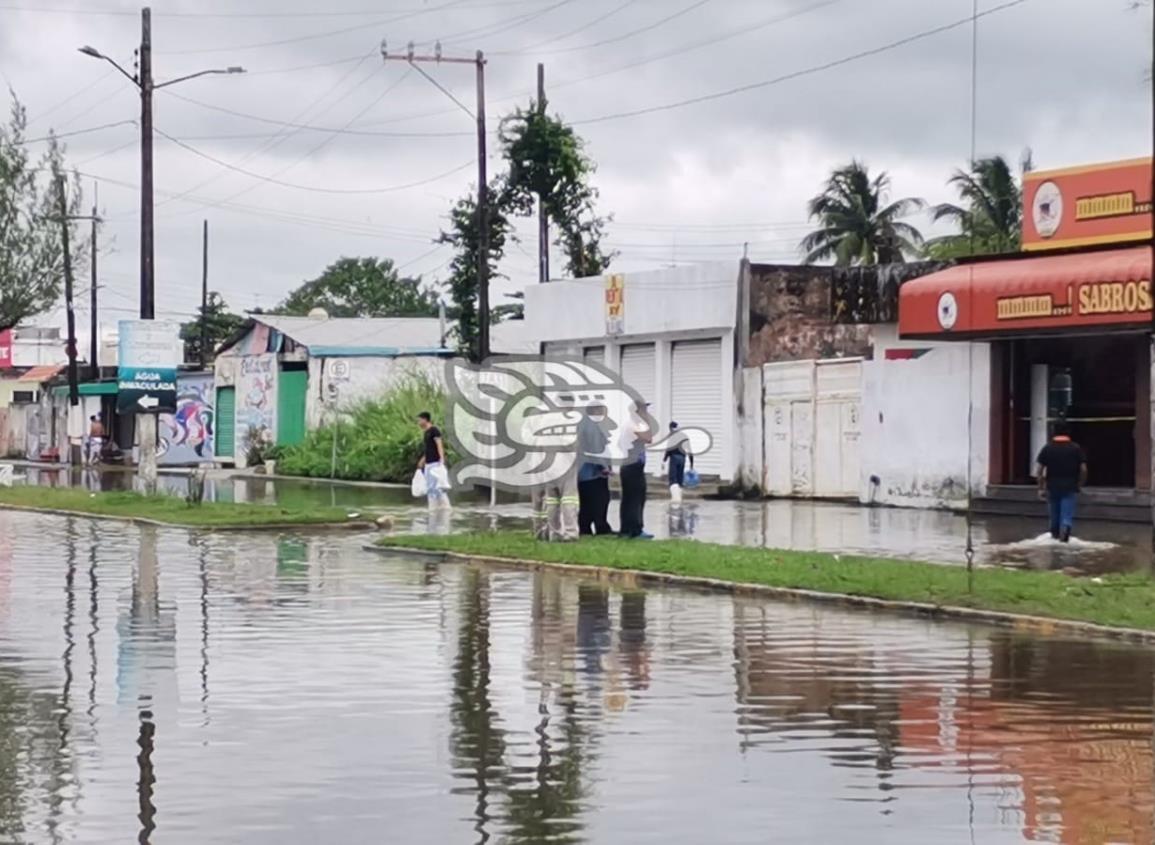 Fuertes lluvias causaron encharcamientos en Nanchital(+Video)