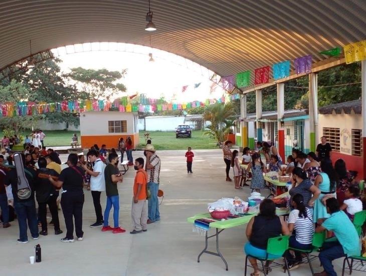 Realizan fandango a beneficio de primaria en Jáltipan(+Video)