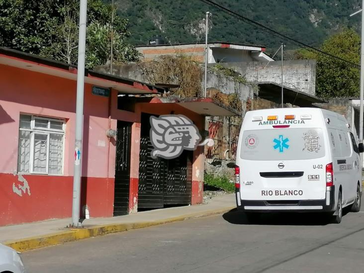 Localizan a hombre sin vida dentro de una vivienda de Río Blanco