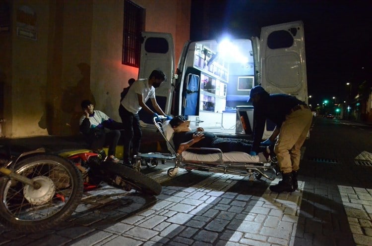 Se accidentan motociclistas en calles del centro histórico de Veracruz(+Video)