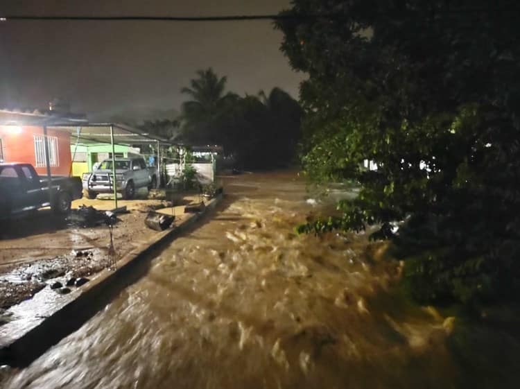 Fuertes lluvias causan afectaciones en municipio de Veracruz