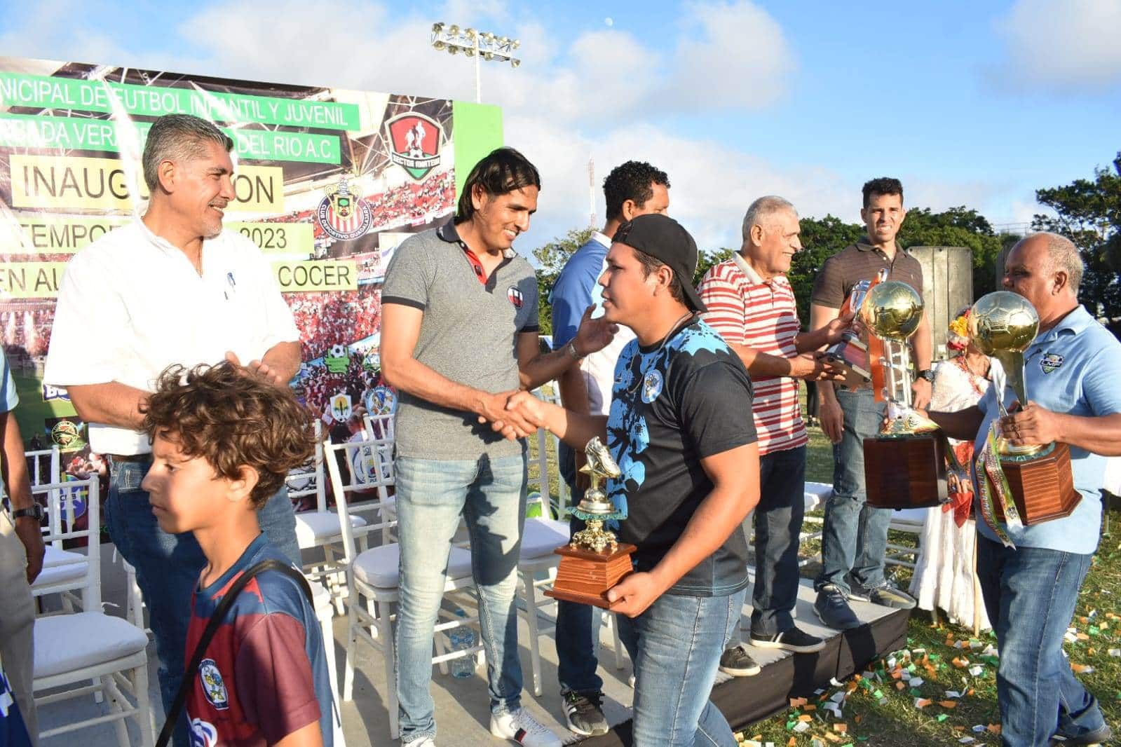 Inicia nueva aventura en Liga Municipal de futbol