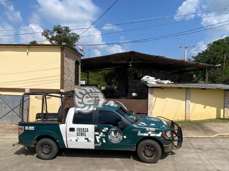 Velador muere aplastado por pacas de cartón en chatarrera de Sayula